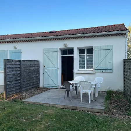 Camping Domaine Des Gatinelles 2*