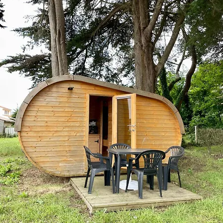 Domaine Des Gatinelles مكان تخييم 2*