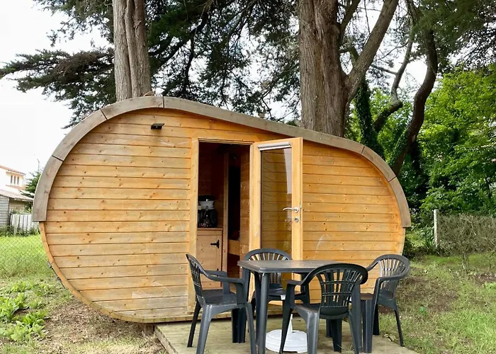 Les Gatinelles مكان تخييم 2*